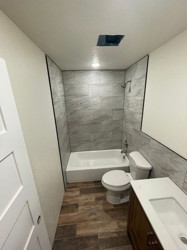 407 W 4th St. - Photo 2 of 22