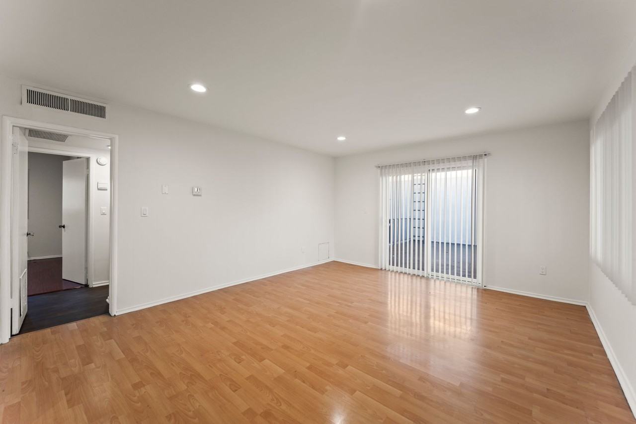 5738 Woodman Ave #1 - Photo 2 of 16