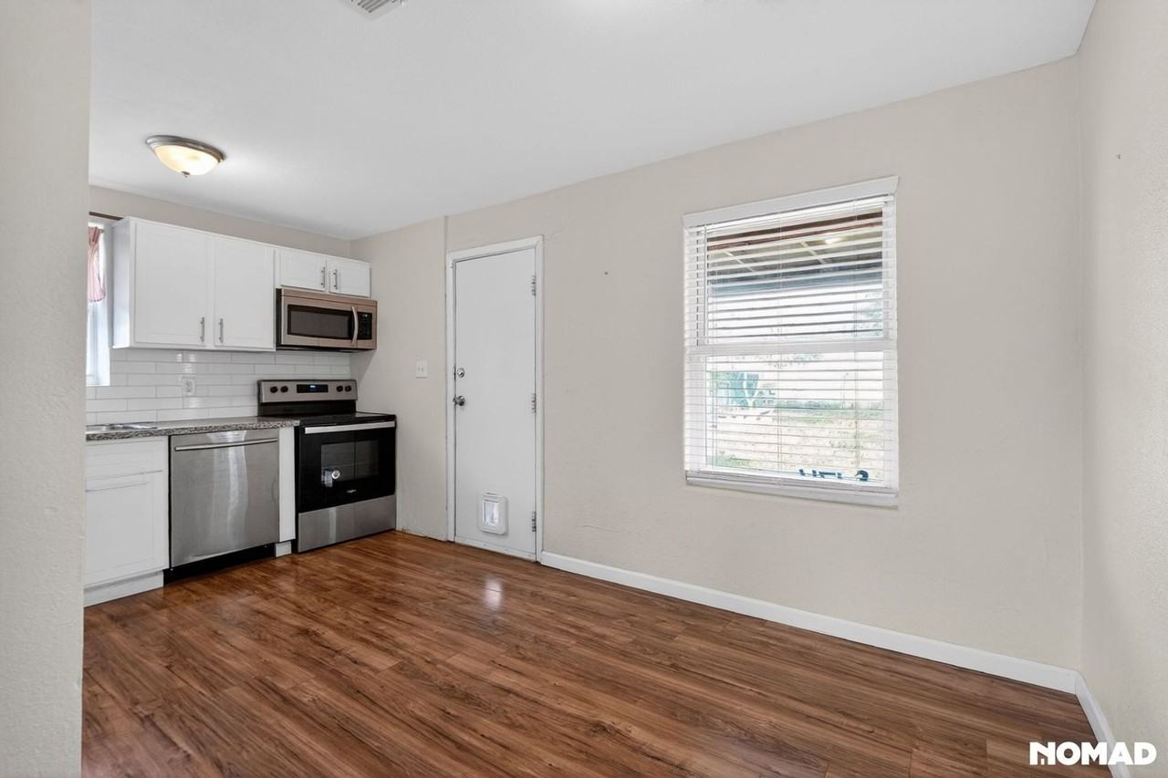 1714 E Madison St - Photo 5 of 16