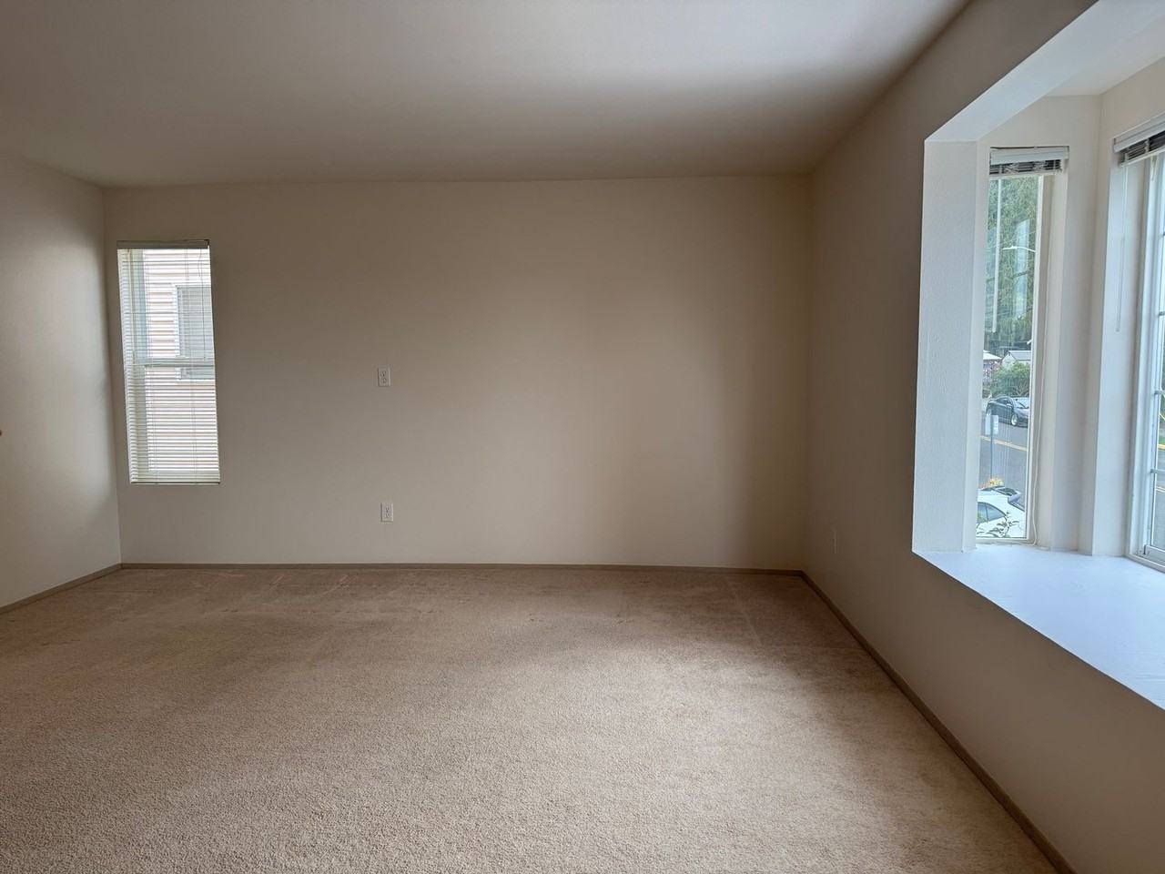 937 N 199th St - Photo 3 of 21