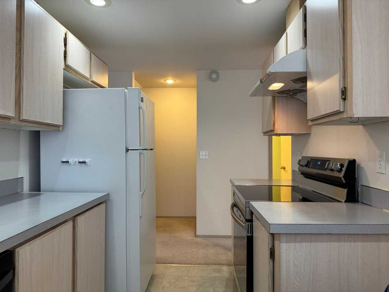 937 N 199th St - Photo 6 of 21