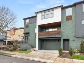 465 Ne Skidmore St - Photo 1 of 1