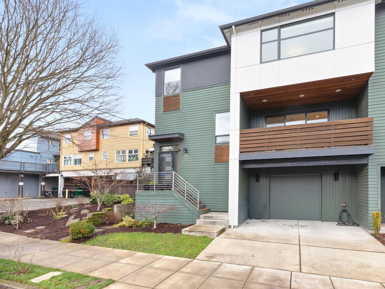 465 Ne Skidmore St - Photo 3 of 50