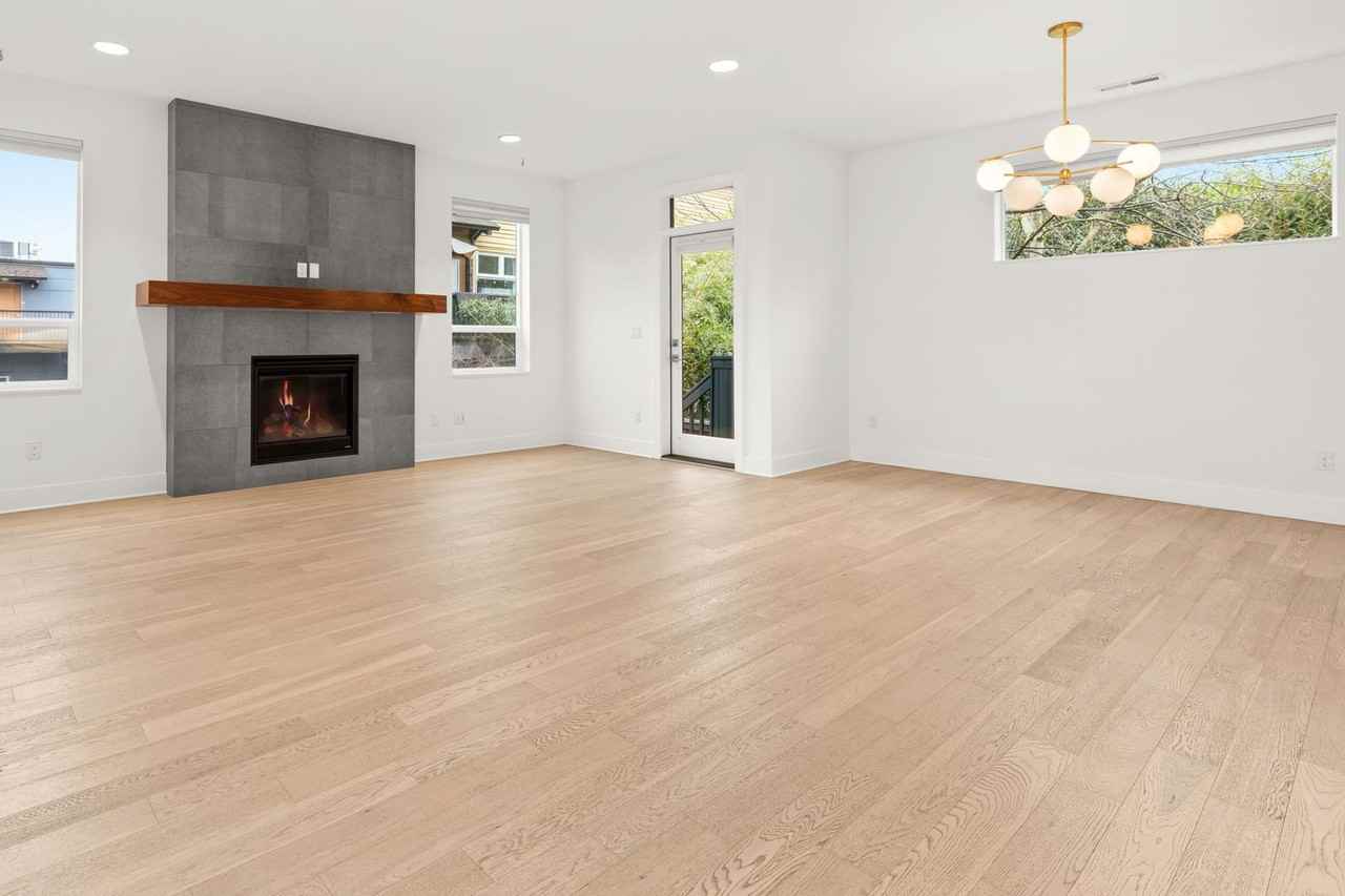 465 Ne Skidmore St - Photo 6 of 50