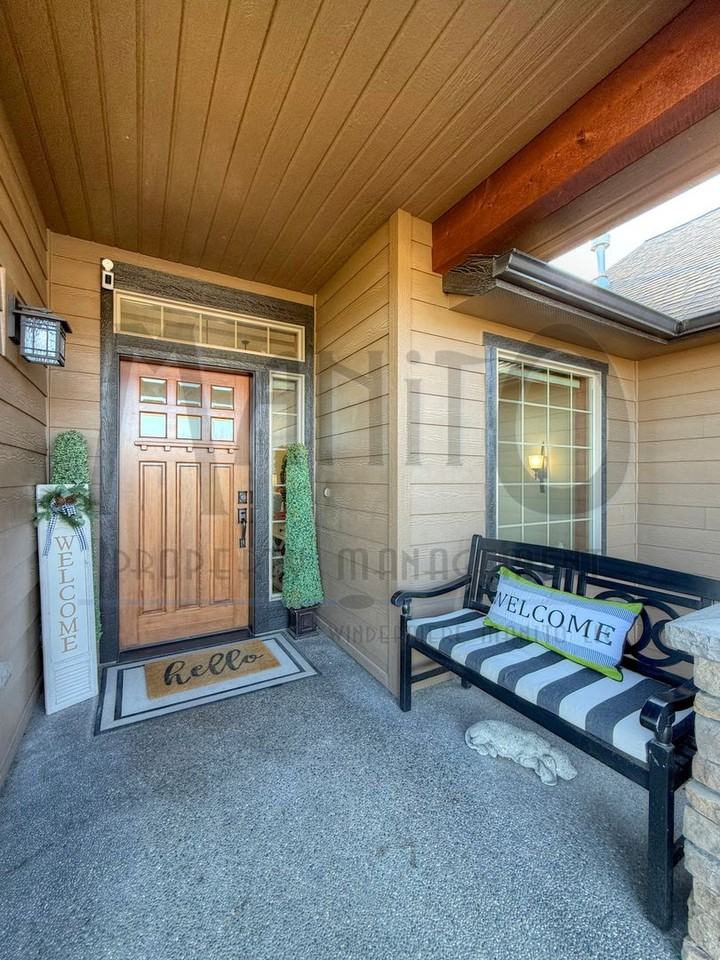 1008 N River Ridge Blvd - Photo 2 of 39