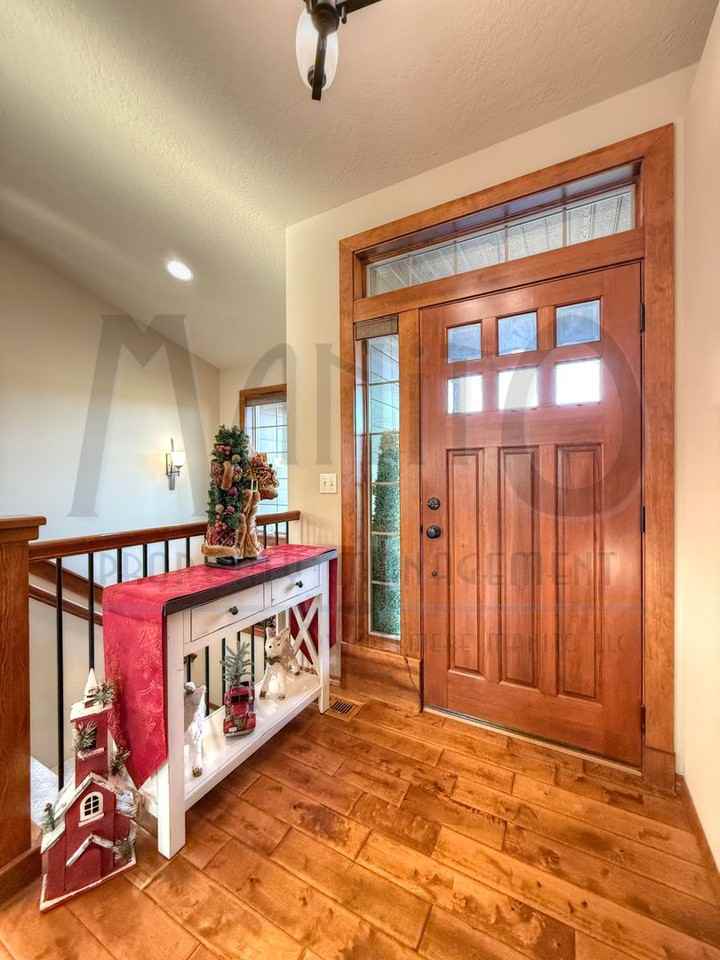 1008 N River Ridge Blvd - Photo 3 of 39