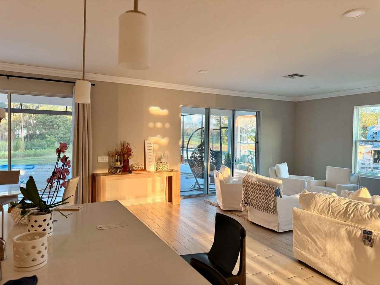 1729 Drummond Pt - Photo 6 of 37