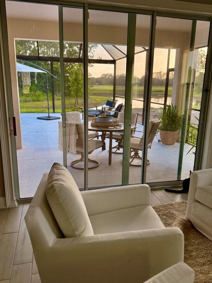 1729 Drummond Pt - Photo 5 of 37