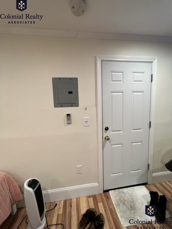 1685 Beacon St - Photo 7 of 7