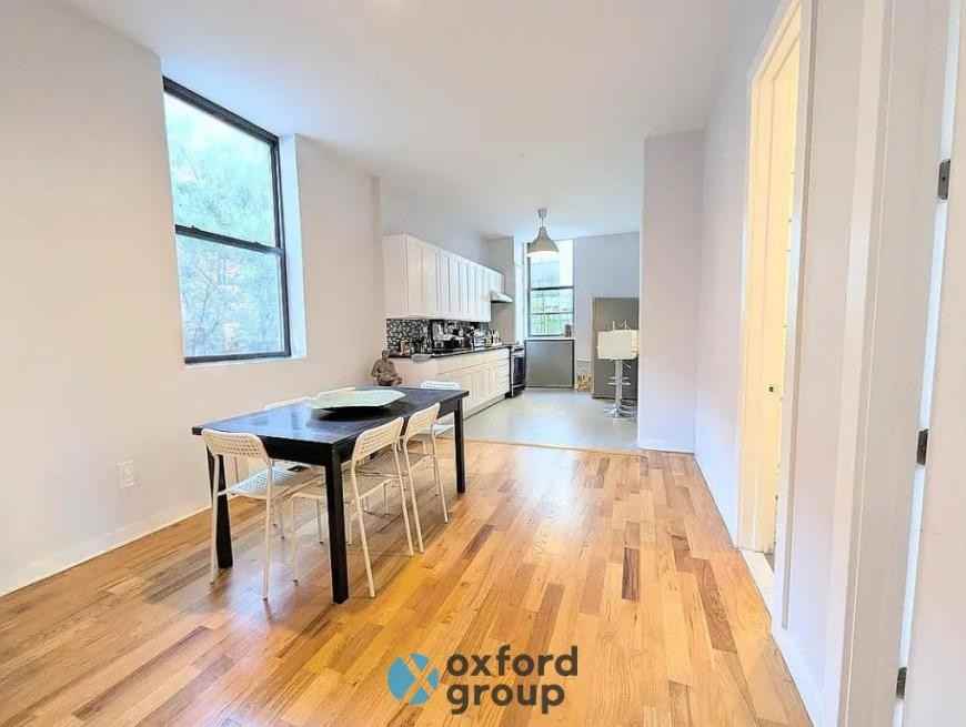 795 Flushing Ave - Photo 3 of 8
