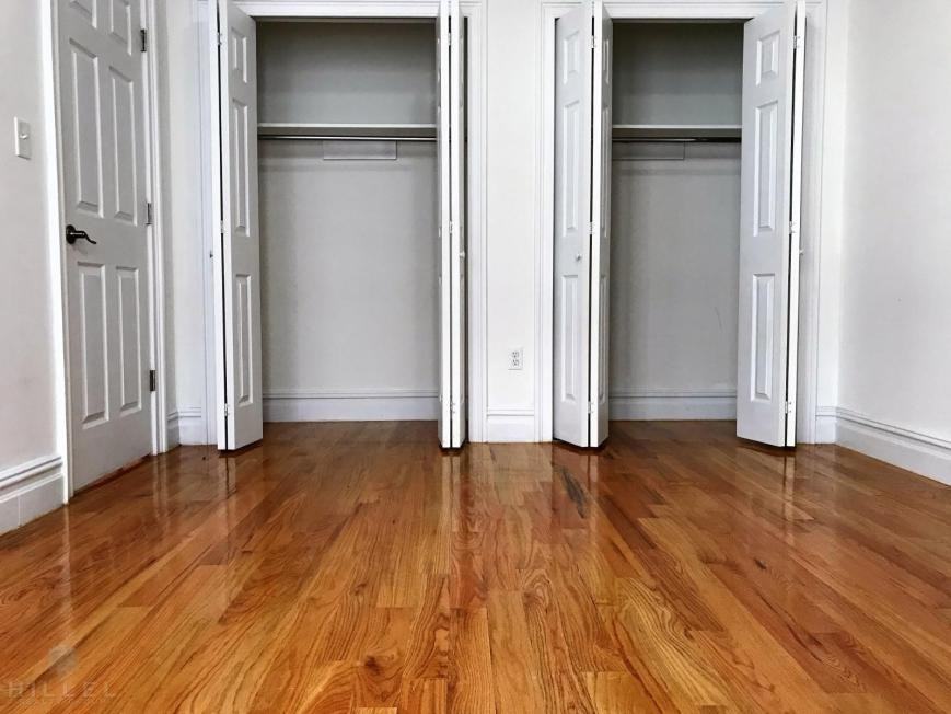 2180 38th St - Photo 4 of 10