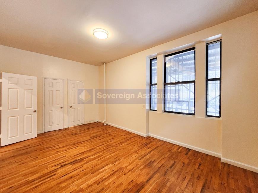 2 Pinehurst Ave - Photo 7 of 9