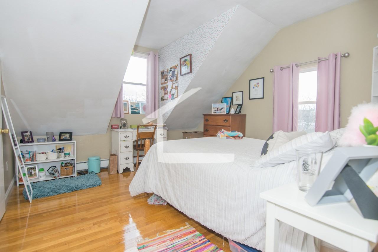 19 Highgate St. UPSTAIRS Door on Right - Photo 2 of 12