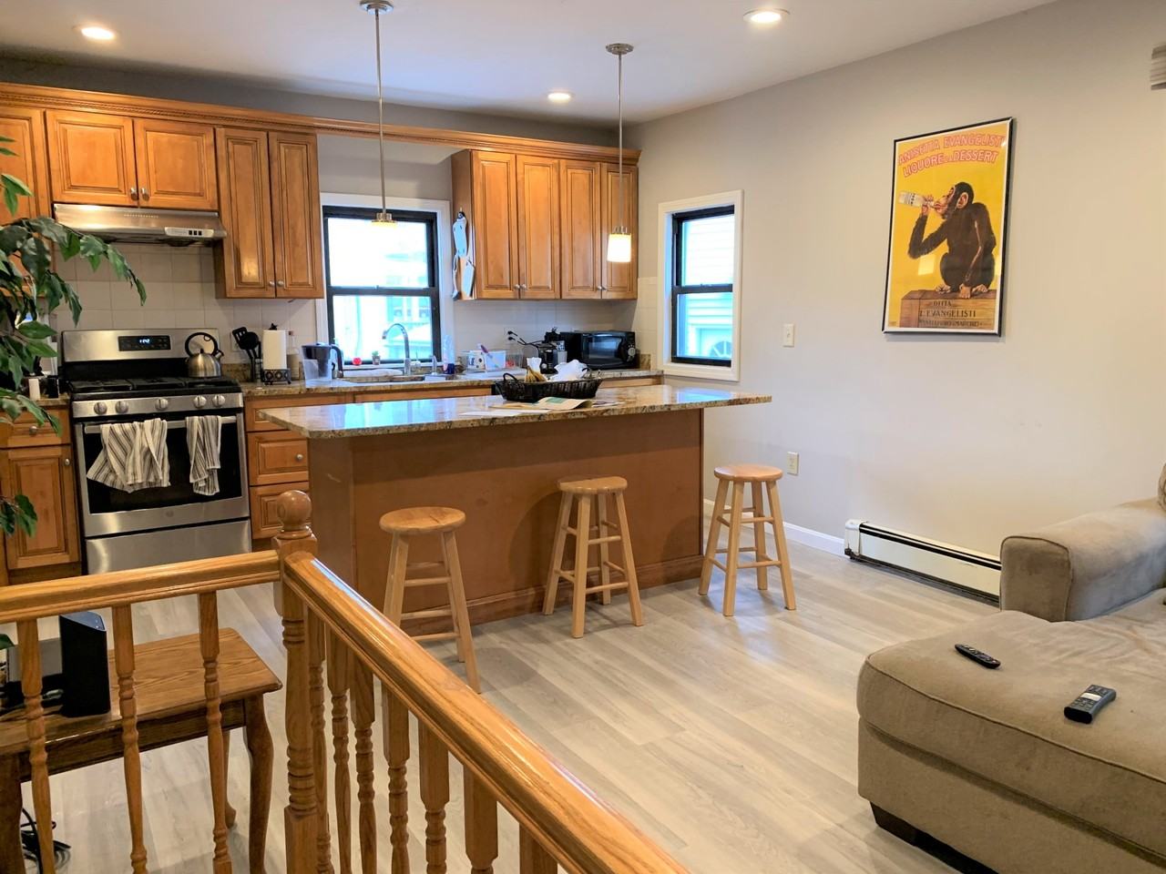 117 Glenville Ave - Photo 6 of 16