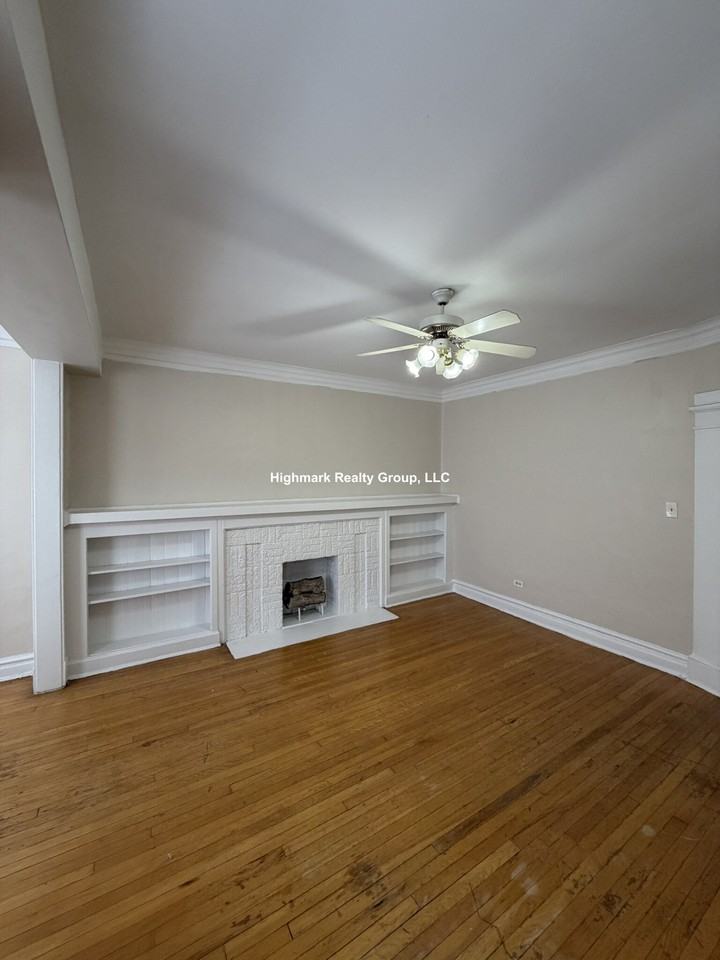 7507 N Greenview Ave #3N - Photo 4 of 12