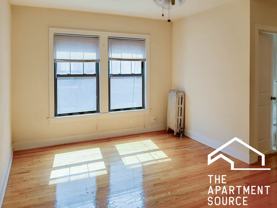 514 W Cornelia Ave #205 - Photo 1 of 1
