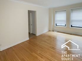 540 W Briar Pl #6H - Photo 1 of 1