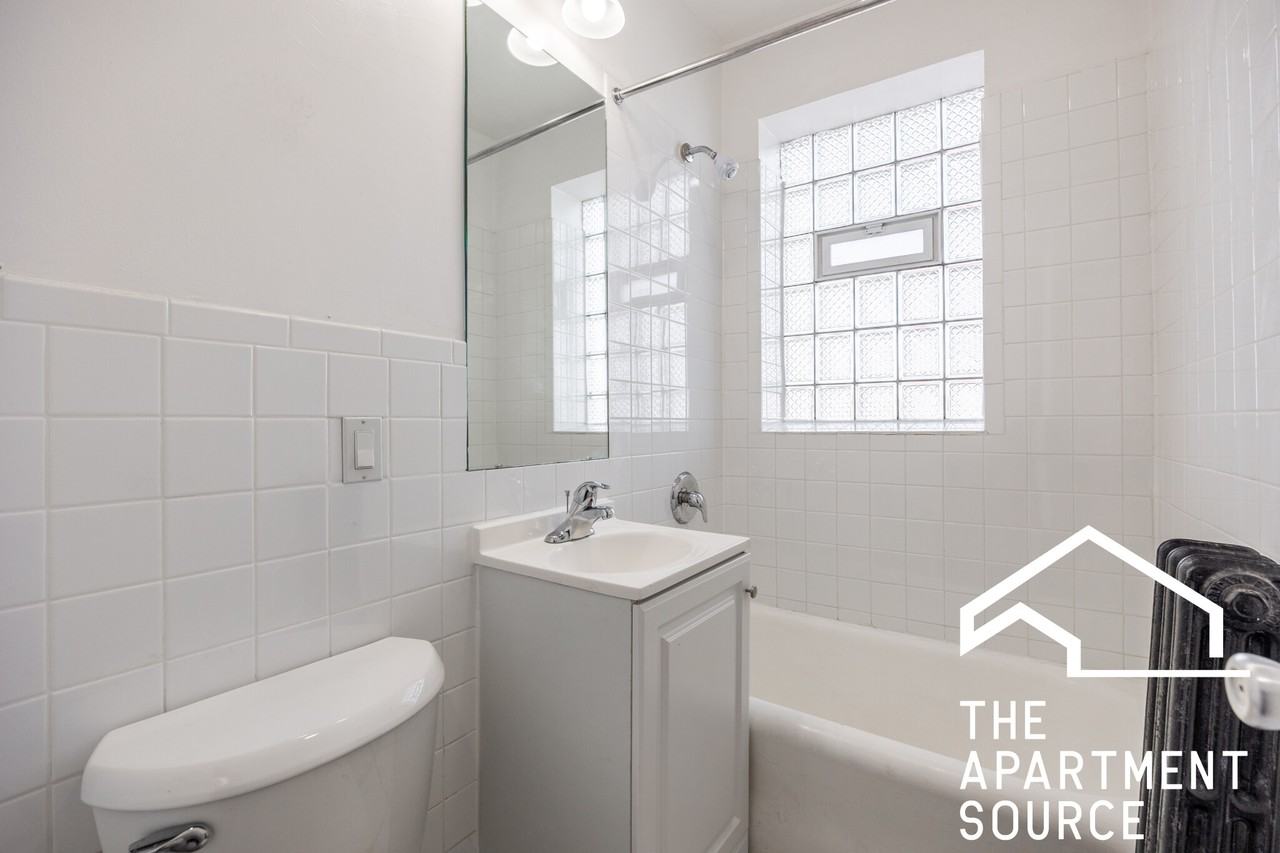 4031 N Kenmore Ave #412 - Photo 6 of 9