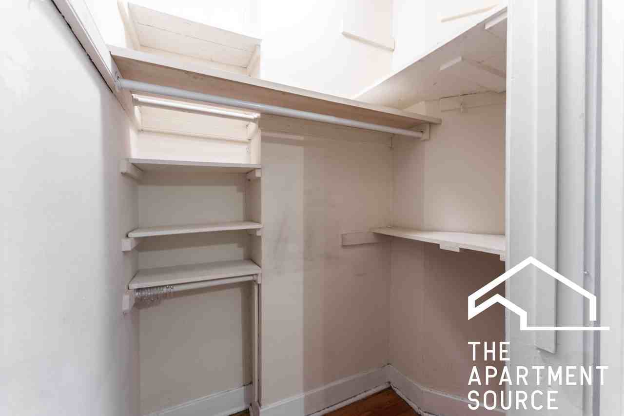 4723 N Leavitt St #2 - Photo 7 of 11