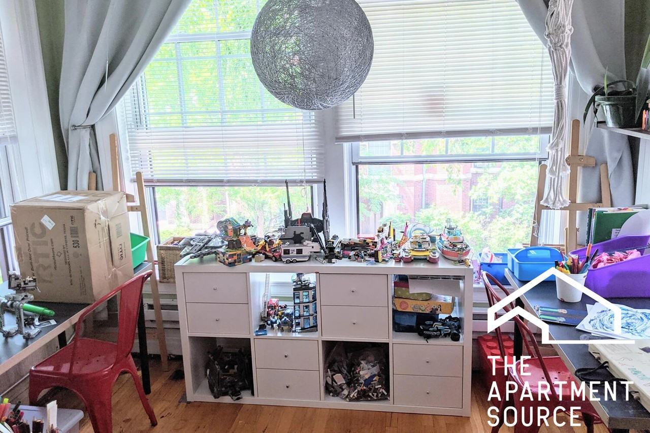 945 Judson Ave #2 - Photo 3 of 11