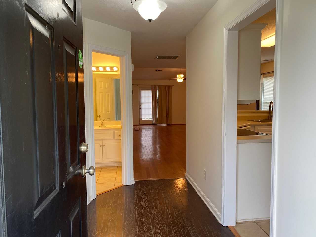 128 Photinia Dr - Photo 3 of 18