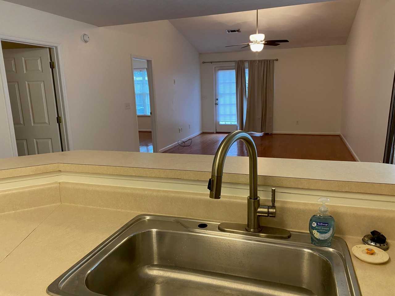 128 Photinia Dr - Photo 6 of 18