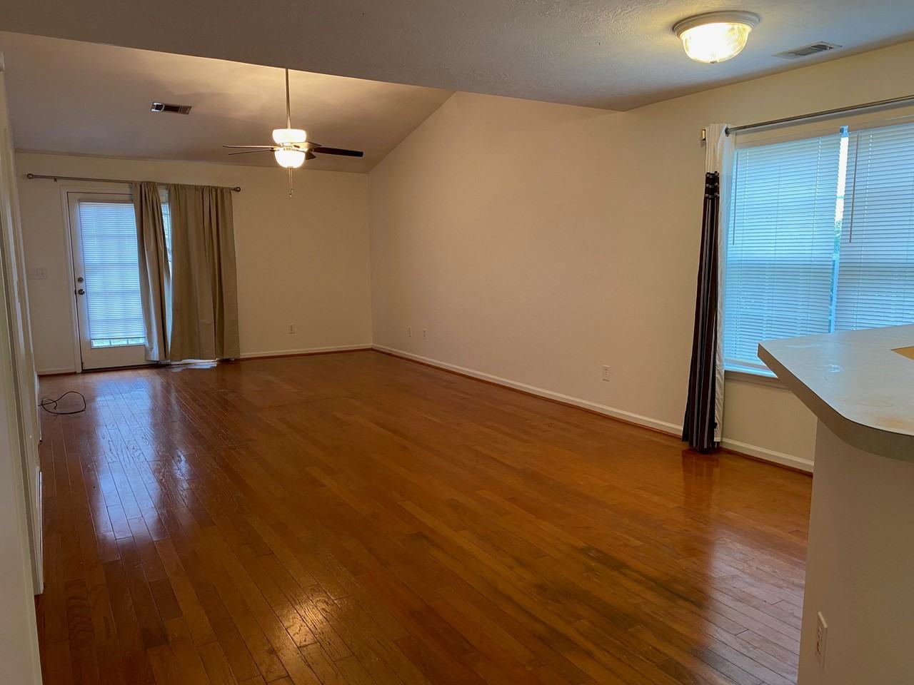 128 Photinia Dr - Photo 7 of 18