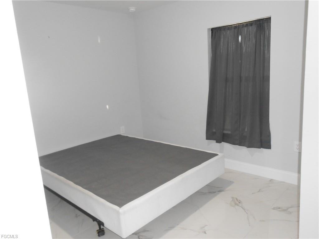 636 Eisenhower Blvd - Photo 3 of 24