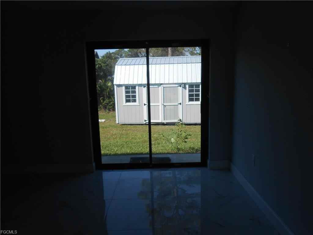 636 Eisenhower Blvd - Photo 7 of 24