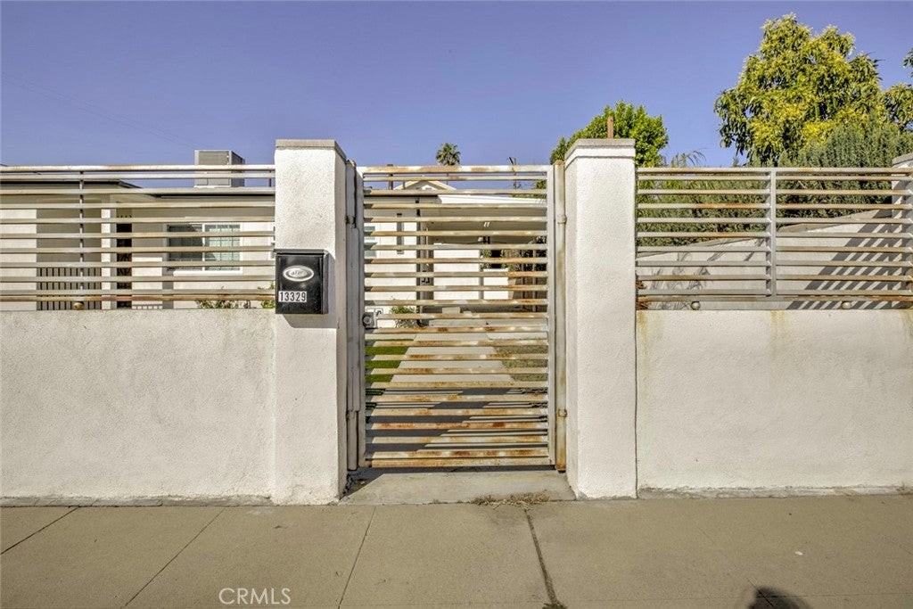 13329 Strathern St - Photo 2 of 25