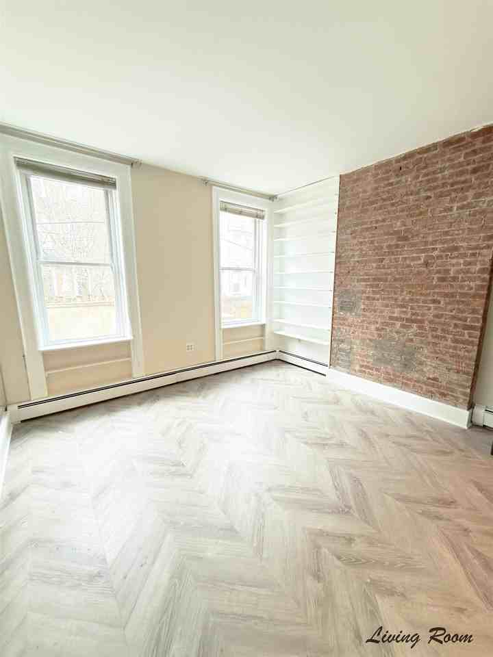 622 Park Ave ##1a - Photo 6 of 13