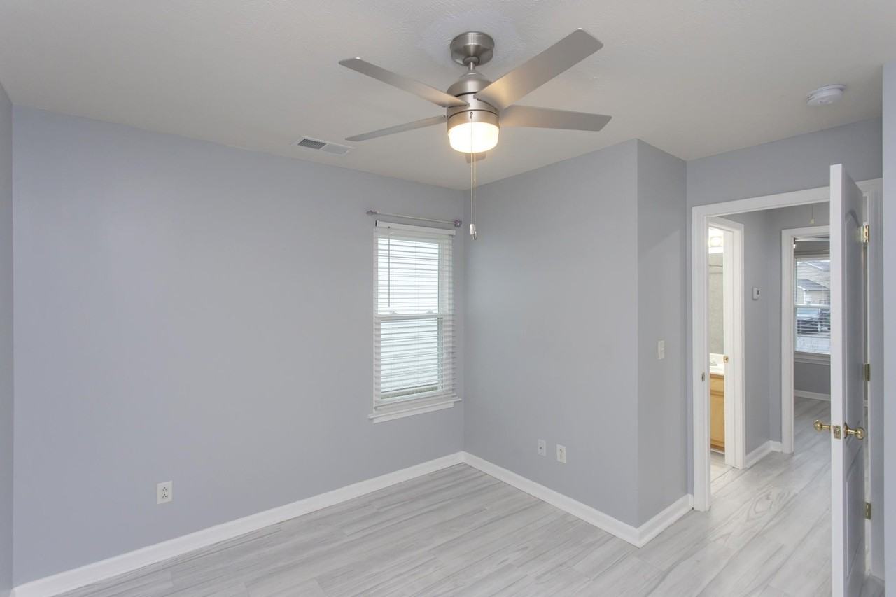 2727 Pepperdine Dr - Photo 7 of 29