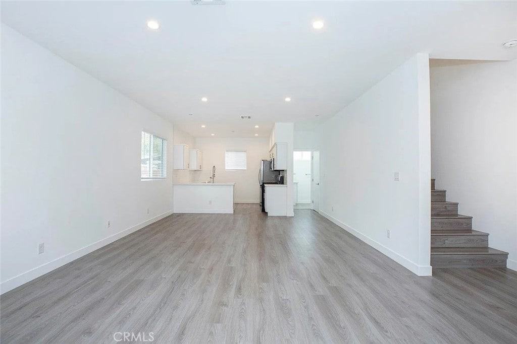 5026 Cleon Ave - Photo 6 of 21