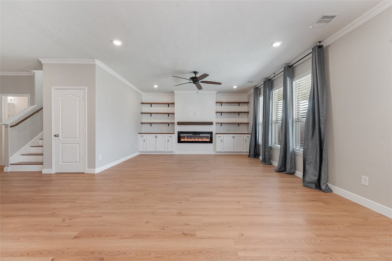 5922 River Timber Trl - Photo 2 of 17