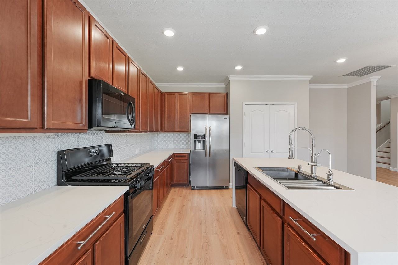 5922 River Timber Trl - Photo 3 of 17