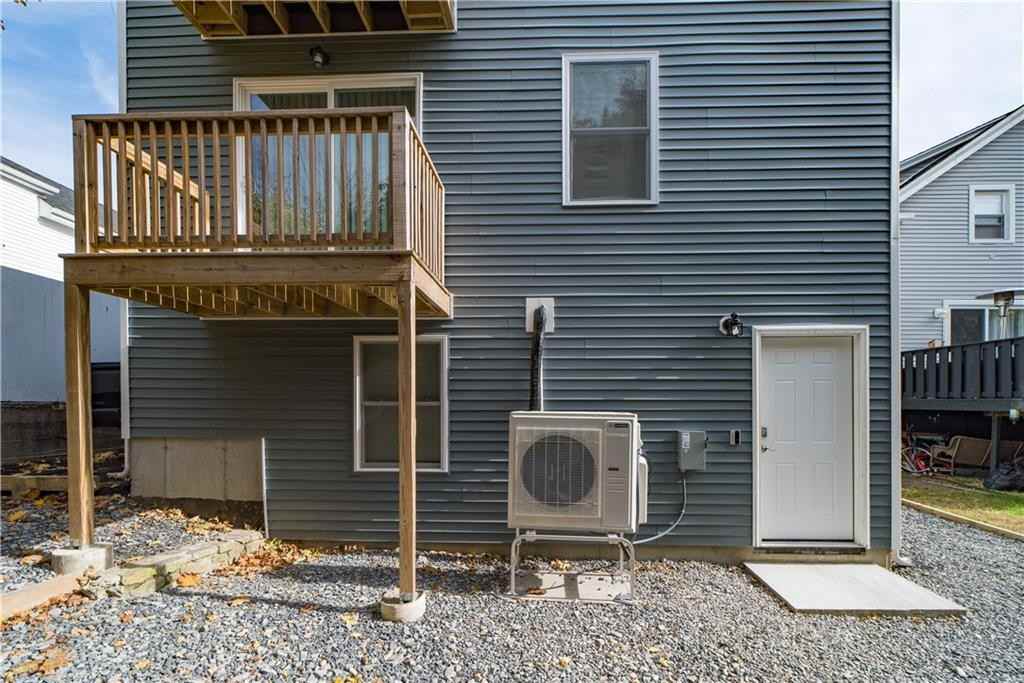 44 Hall St ##0 - Photo 3 of 31