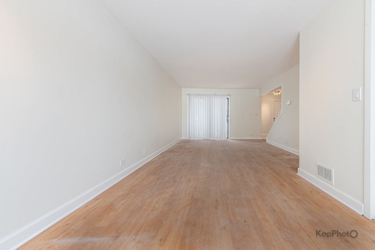 102 N Waterford Dr - Photo 4 of 28