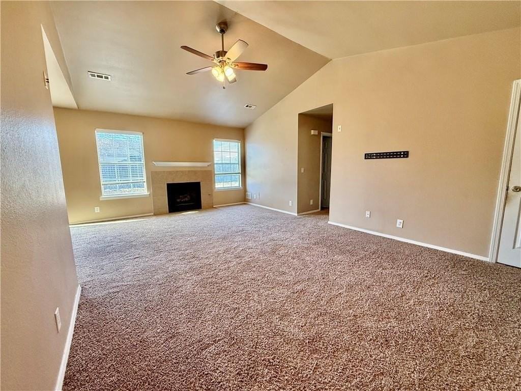 29 Cheryl Cir - Photo 3 of 17