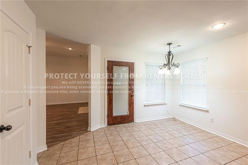 1689 N Oakhaven Pl - Photo 6 of 16