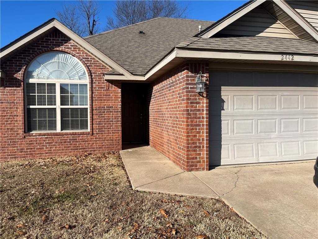 2442 S Rill St - Photo 2 of 4