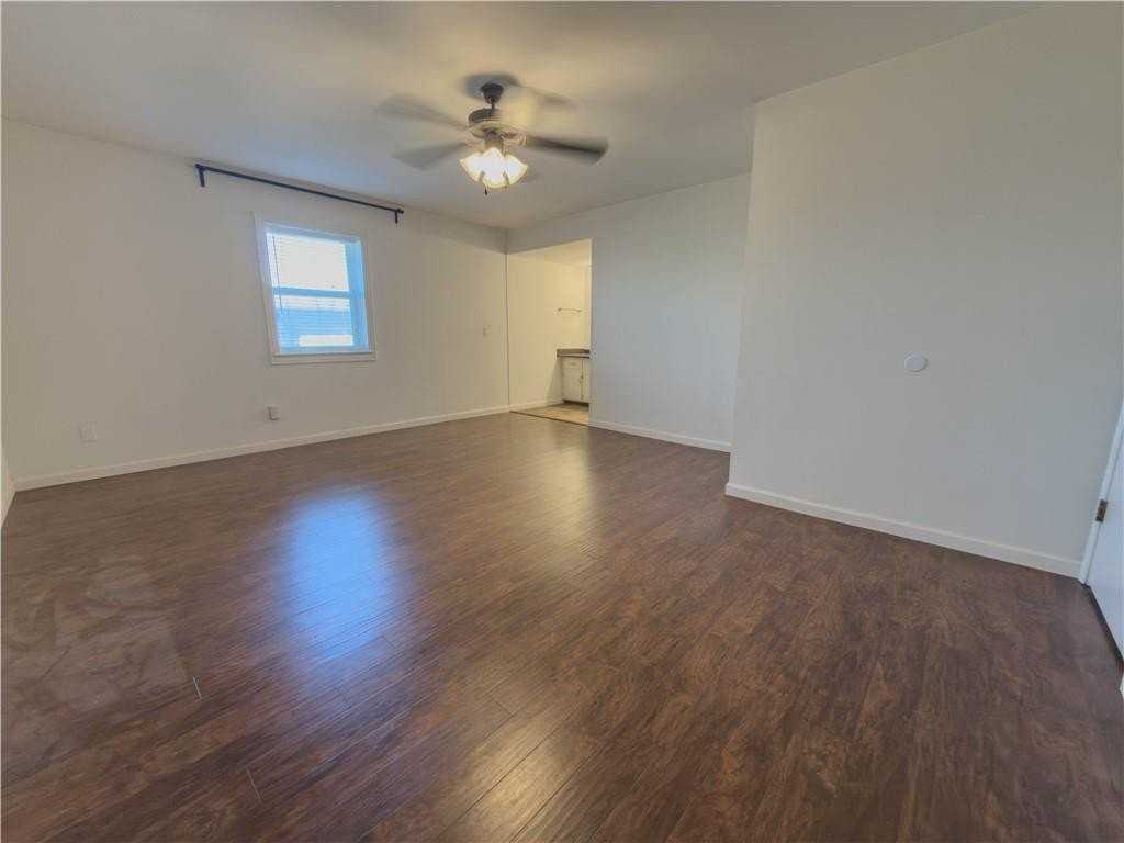 2713 W Fir St - Photo 6 of 15