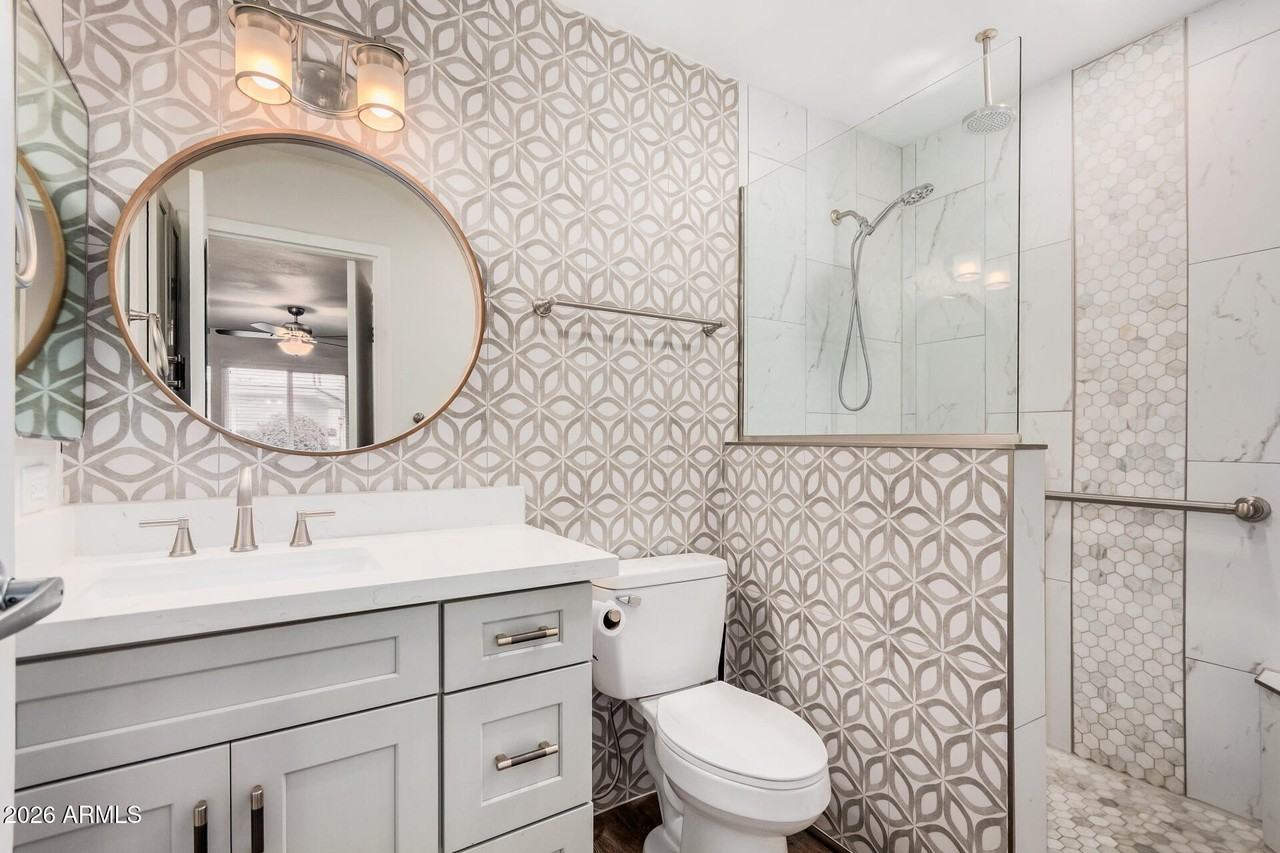 16635 N 103rd Ave - Photo 5 of 30