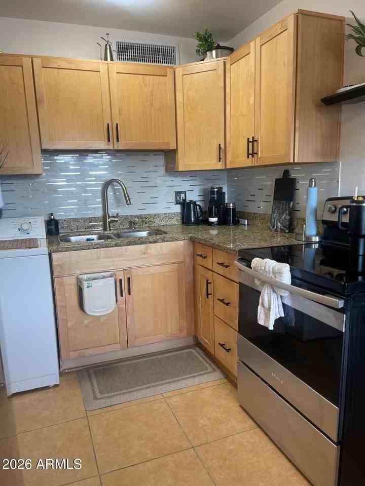 15408 N 23rd St - Photo 7 of 15