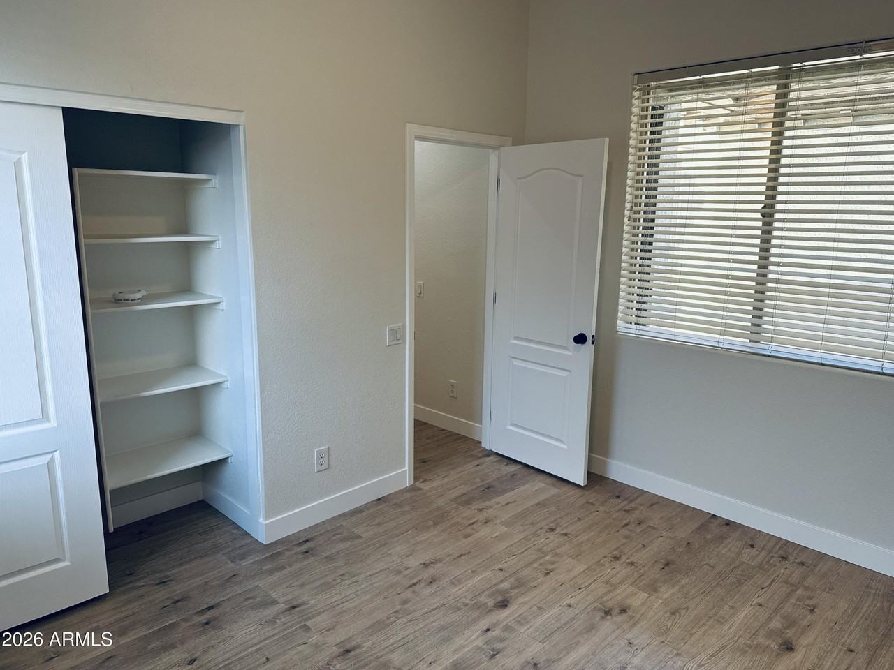 2119 N Pacey Rd - Photo 4 of 24