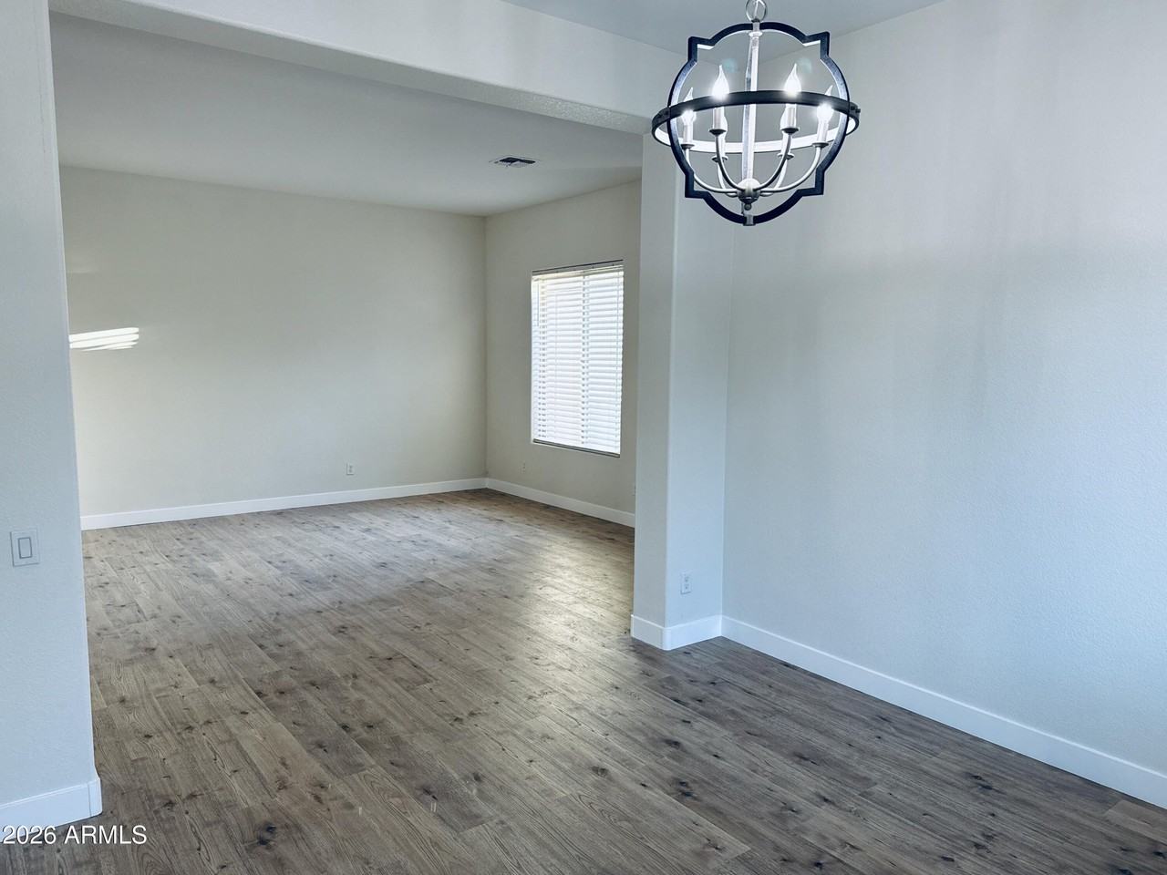 2119 N Pacey Rd - Photo 7 of 24