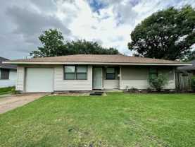 4810 Bellaire Ave - Photo 1 of 1