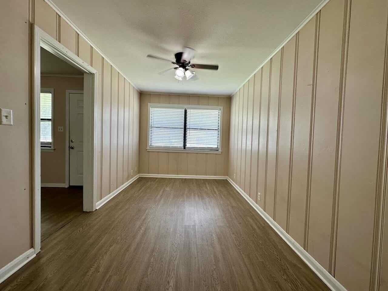 4810 Bellaire Ave - Photo 4 of 11