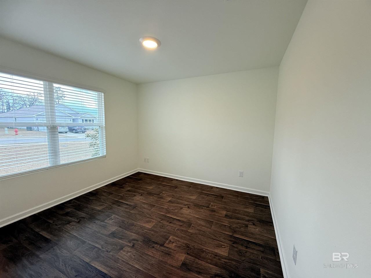 11655 Elemis Dr - Photo 4 of 16