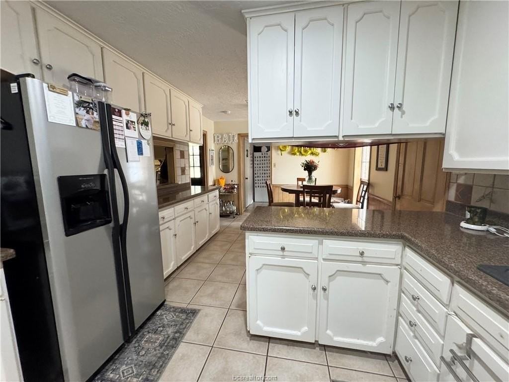 1212 Glade St - Photo 7 of 19