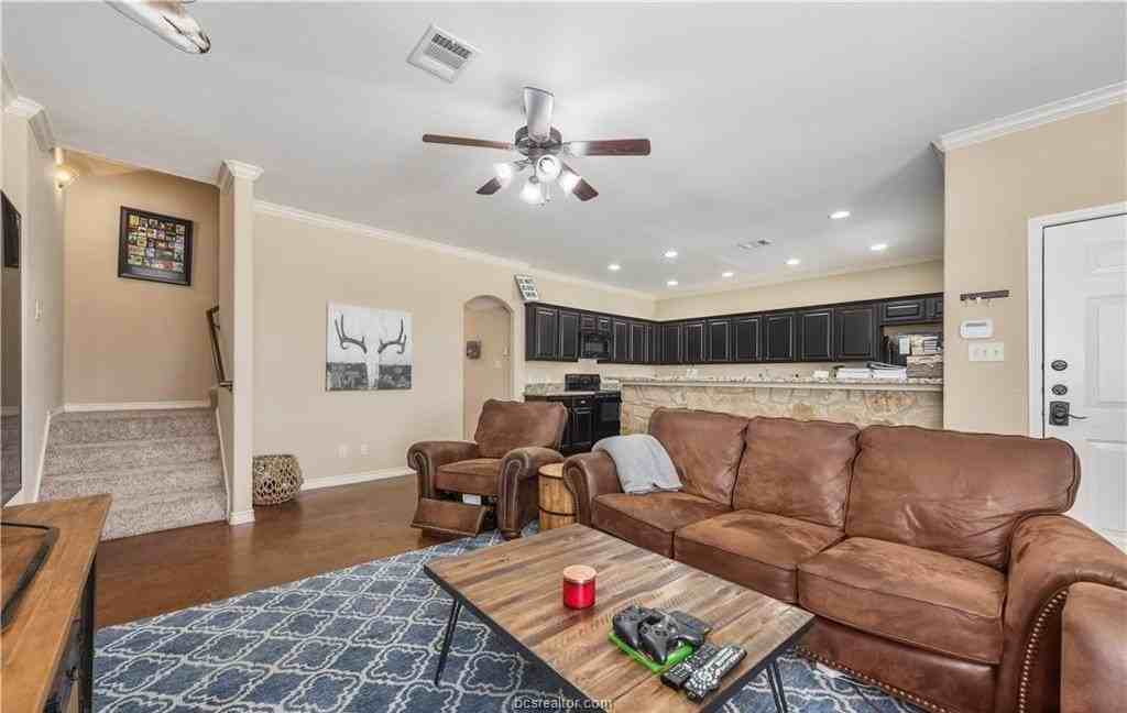 3201 Cain Rd - Photo 2 of 8